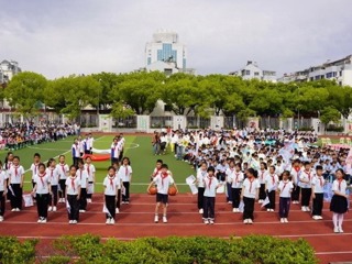 【凌霄新闻台】阳光童年 活力飞扬