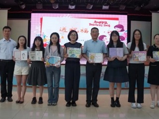 【凌霄新闻台】携一缕微光 绽育人芳华