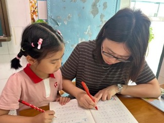 【凌霄新闻台】一纸真心语，暖意生光华——宝带实验小学一（3）班任课老师教师节最好的点赞